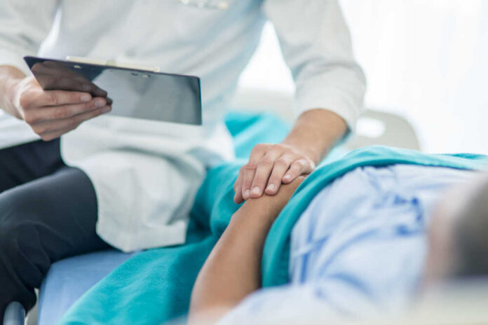 Health,Care,Or,Medical,Concept,:,Doctor,Encourage,Or,Cheer