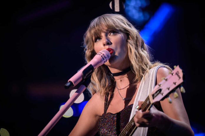 New,York,,Ny,,Usa,-,December,13,,2019:,Taylor,Swift